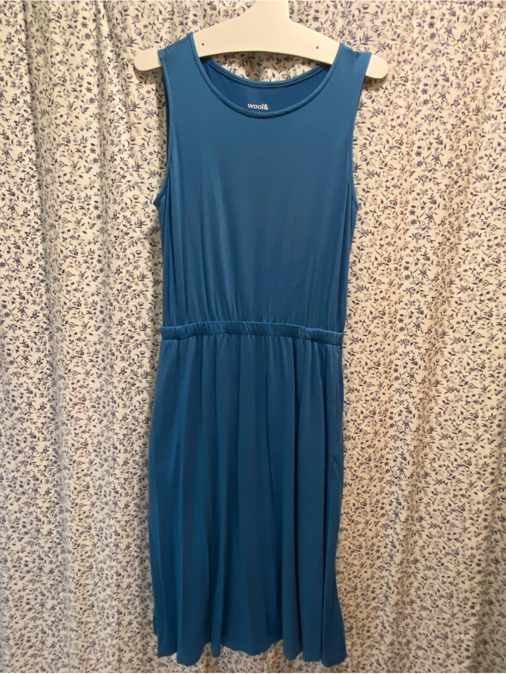 Wool& Blue Sleeveless Elastic-Waist Midi Dress